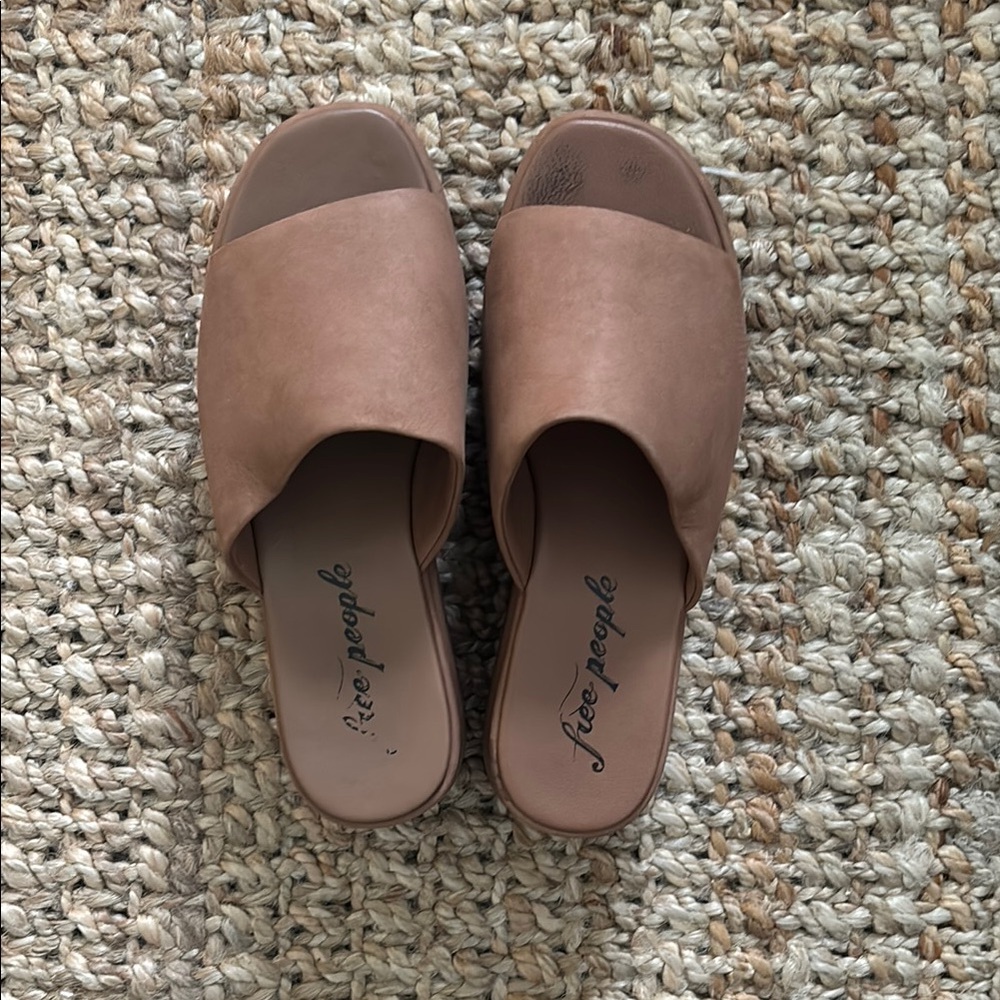 Free People Harbor Flatform sandals